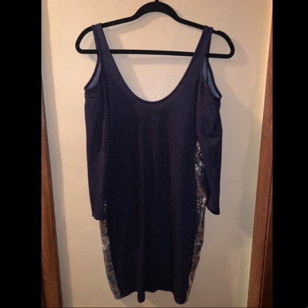 Cut out shoulder sequin detail dress